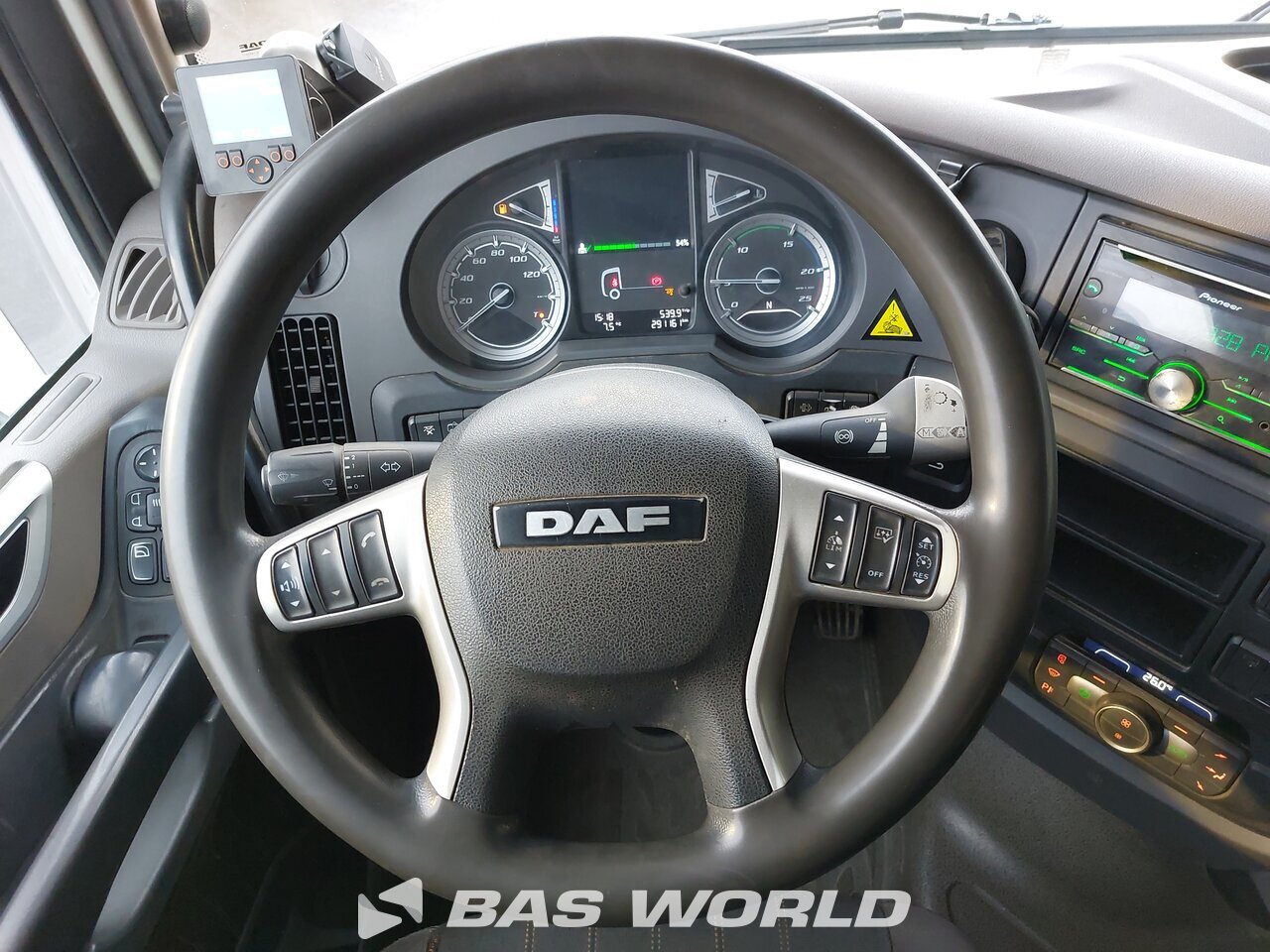 Other : DAF XF 530 شاحنة ذات خطاف