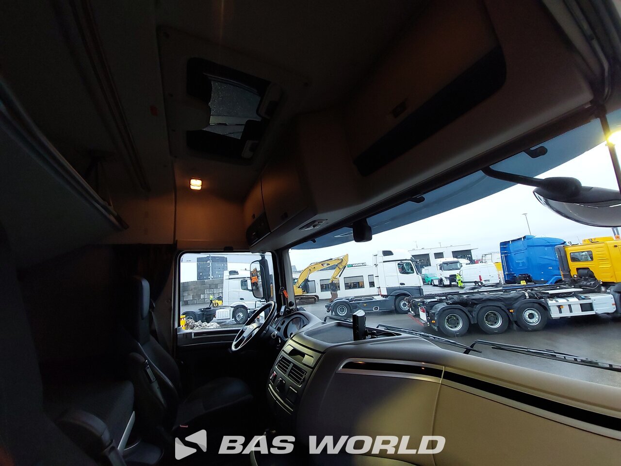 Other : DAF XF 530 شاحنة ذات خطاف