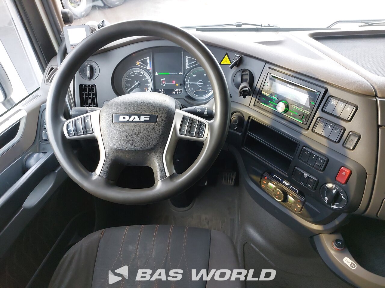 Other : DAF XF 530 شاحنة ذات خطاف