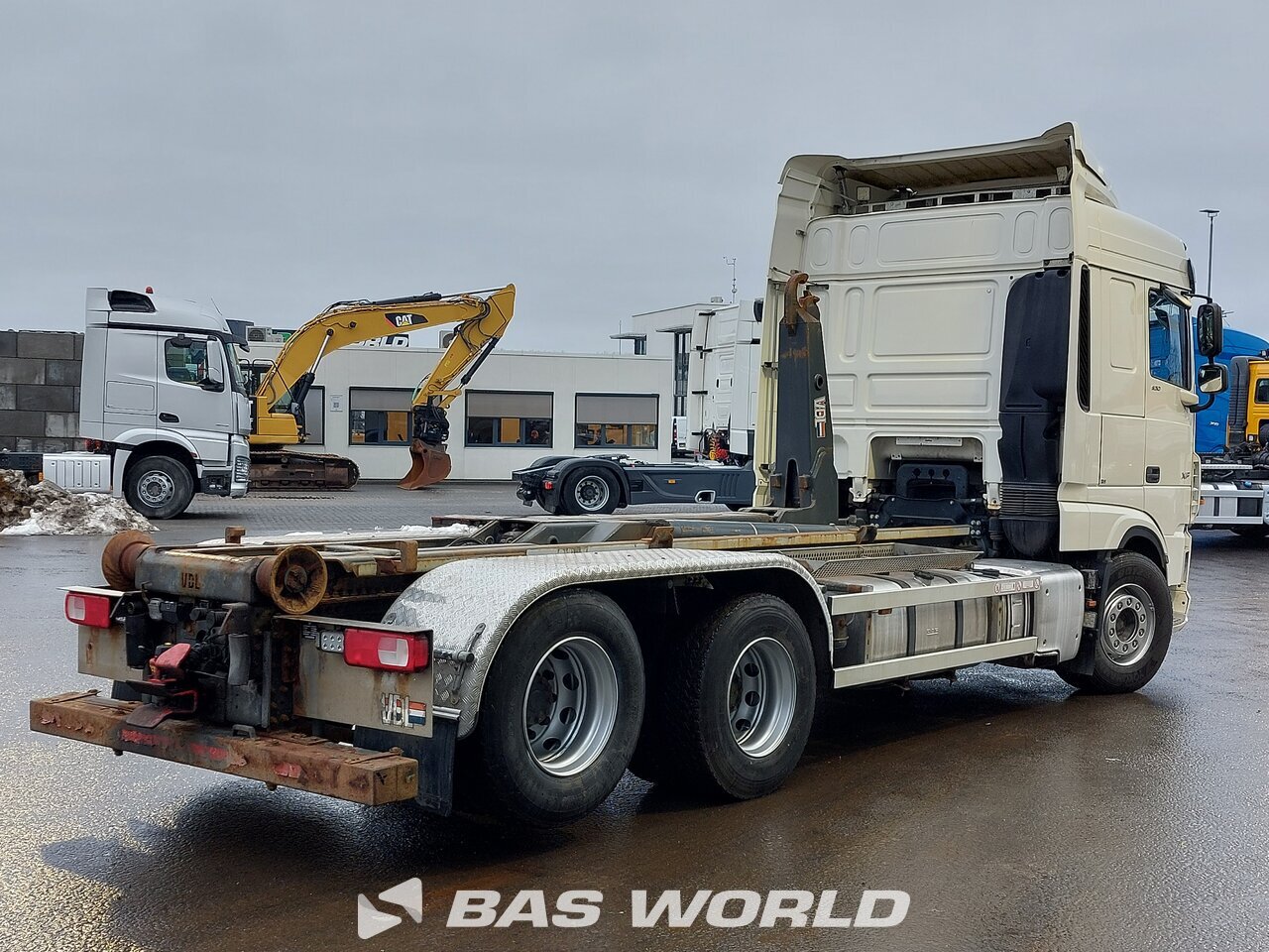 Other : DAF XF 530 شاحنة ذات خطاف