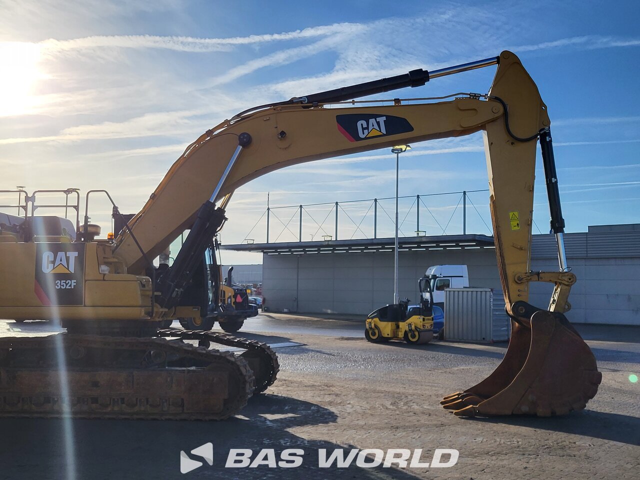 Other : Caterpillar 352 F Bageri gusjeničari