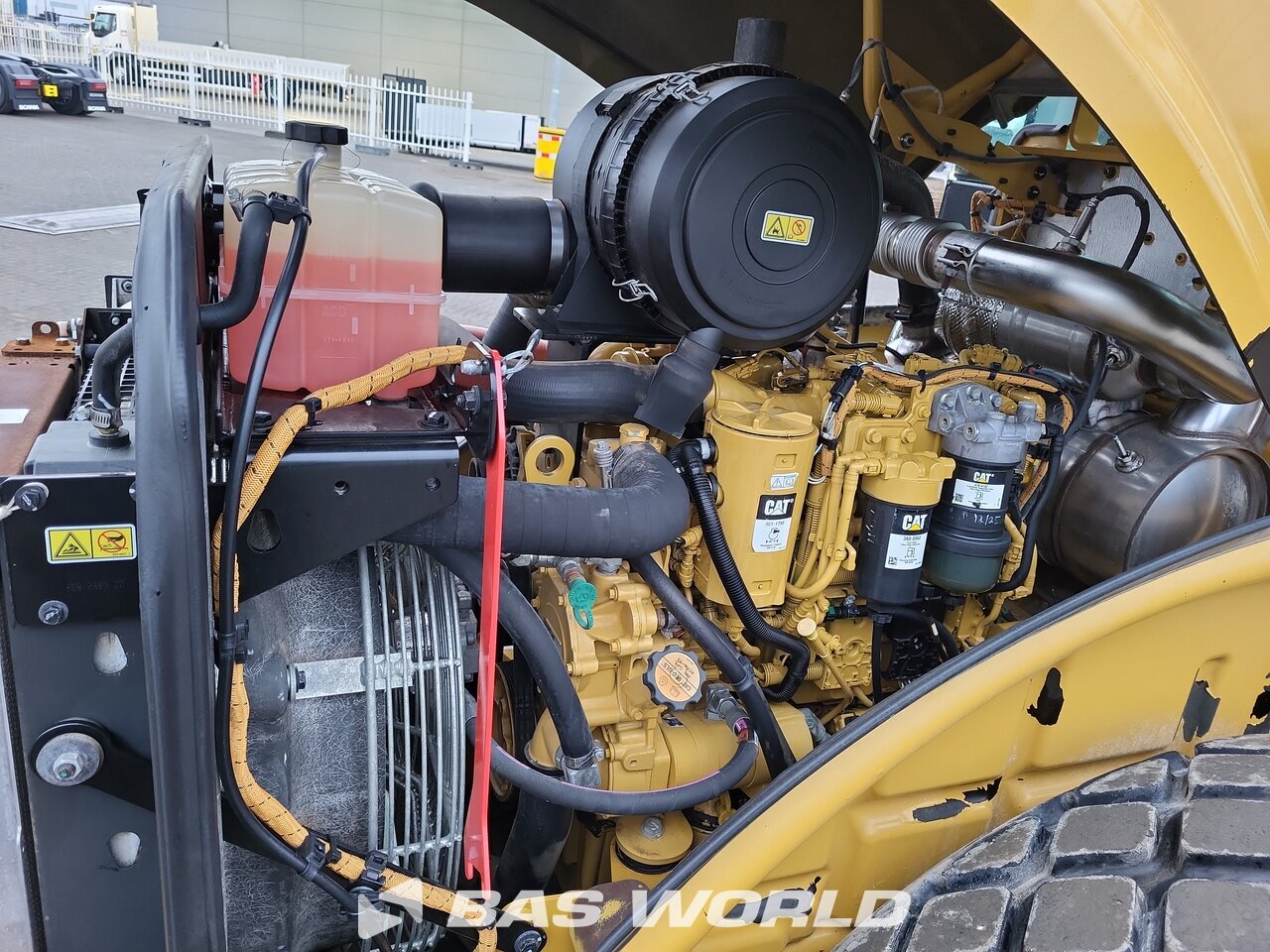 Other : Caterpillar CS66 B Single drum roller