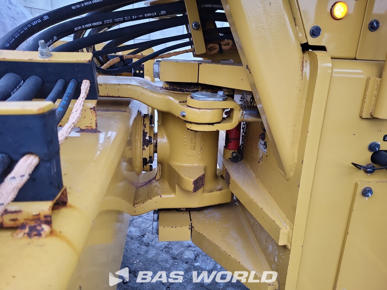 Other : Caterpillar CS66 B Single drum roller