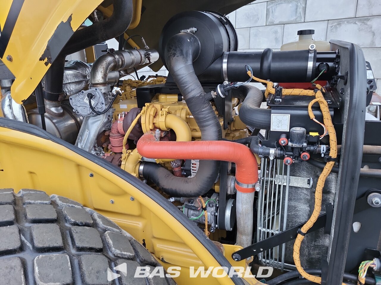 Other : Caterpillar CS66 B Single drum roller