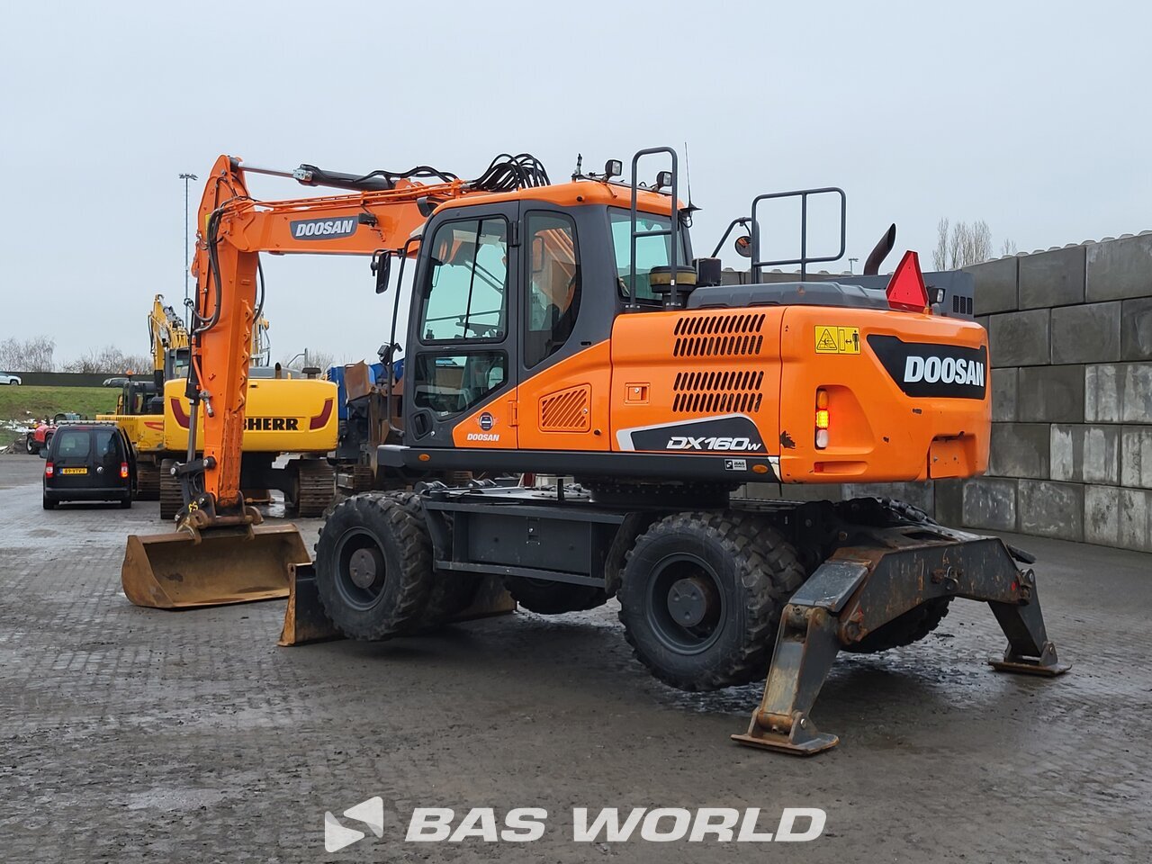 Doosan DX160 W-5 Wheeled excavator - BAS World