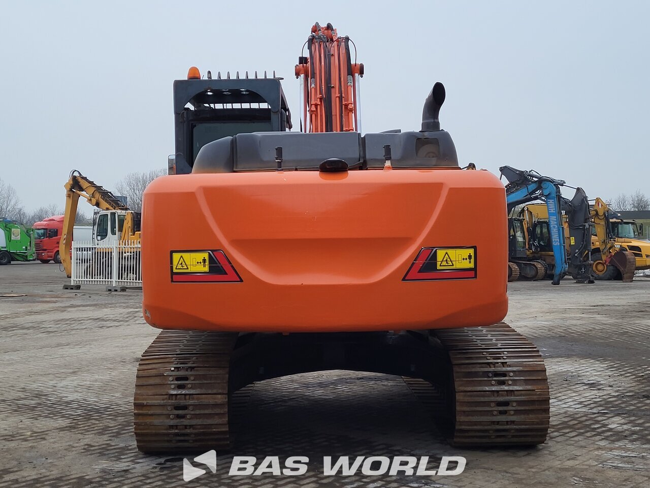 Hitachi ZX210 LC -6 Crawler excavators - BAS World