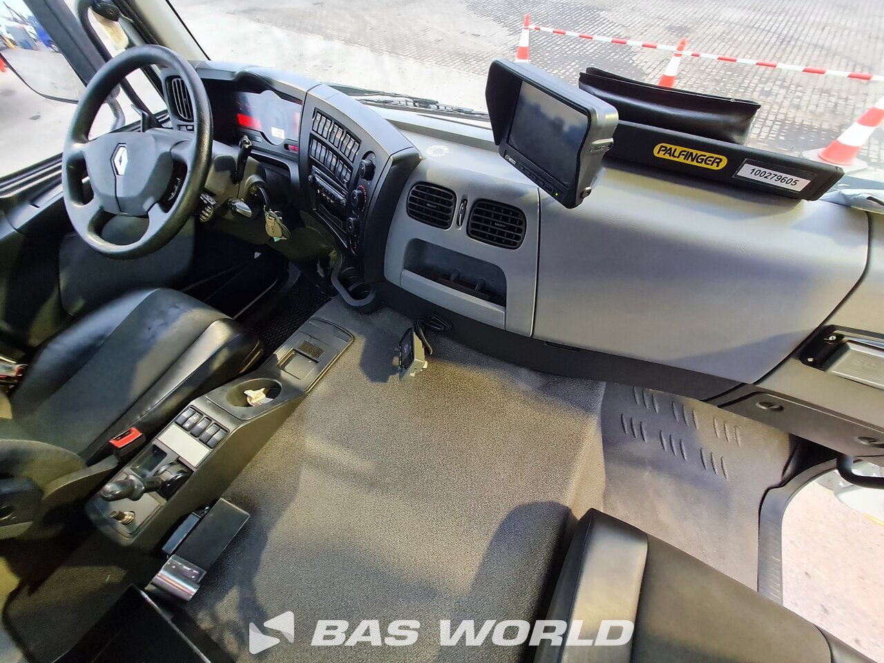 Other : Renault C 280 Pianale camion