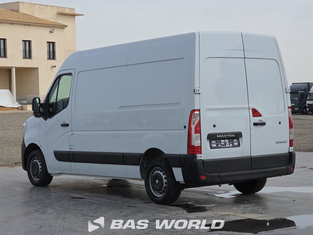 Other : Renault Master 135PK Closed box van
