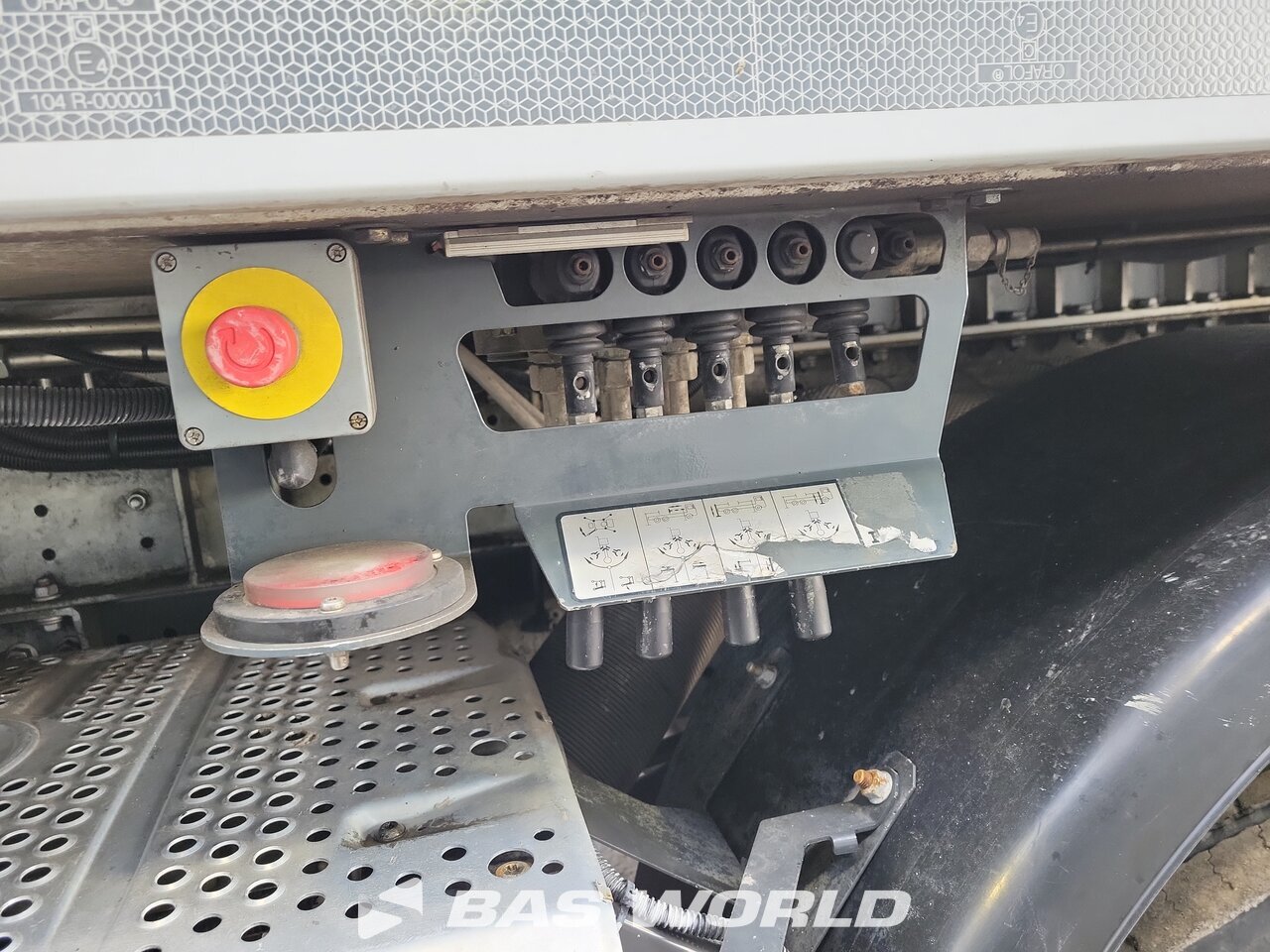 Other : Mercedes Arocs 3240 Bomba de betão