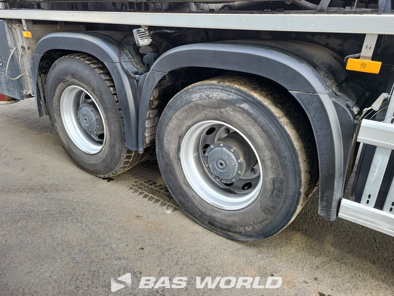 Other : Mercedes Arocs 3240 Bomba de betão