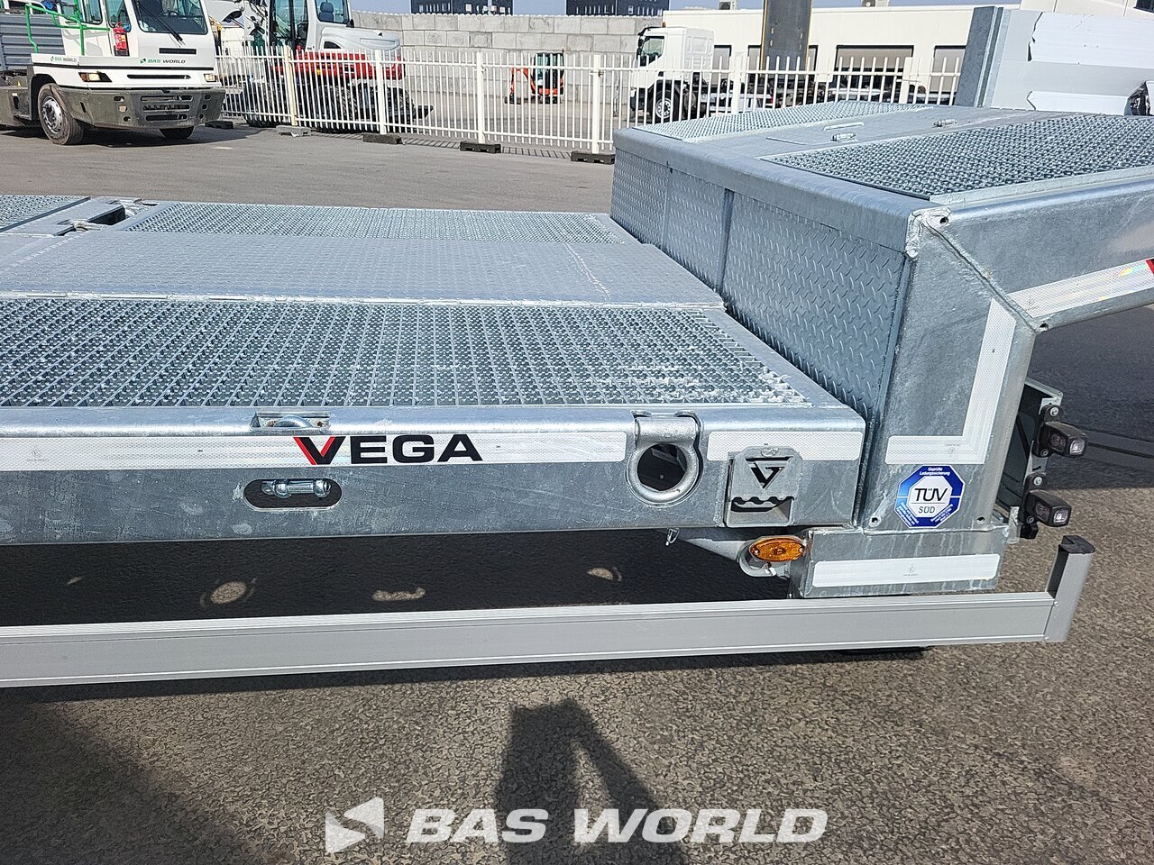 Other : Vega Maskinsläp