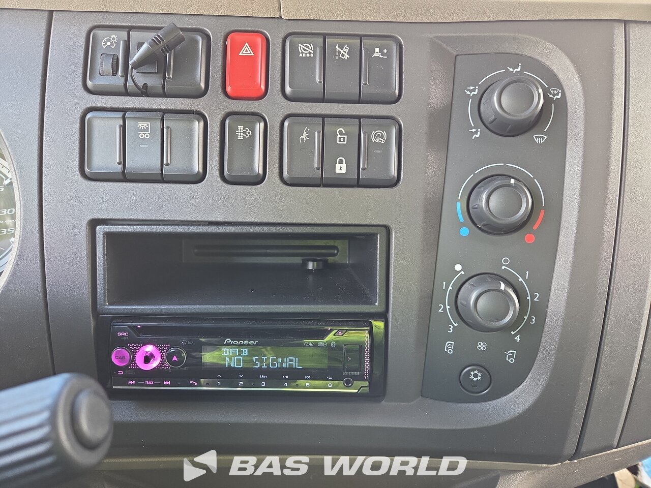 Other : DAF LF 180 kassevogn