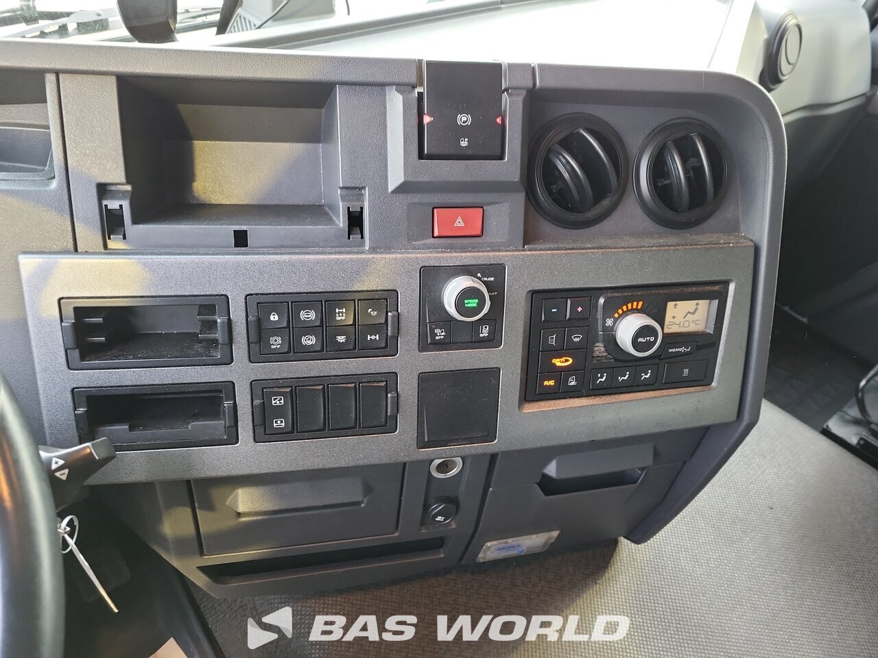 Other : Renault T 460 tegljač