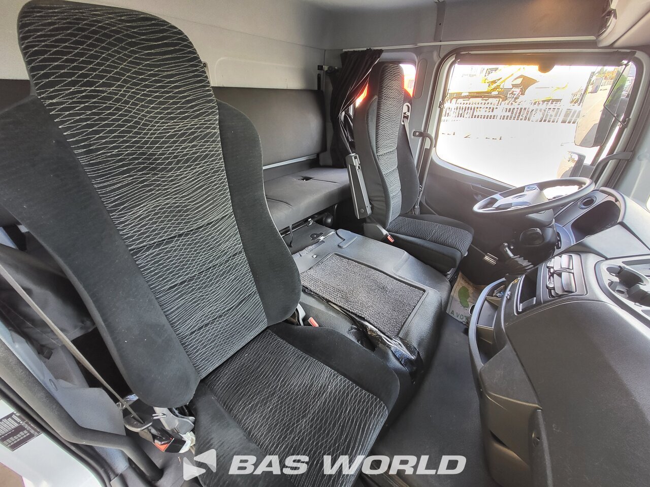 Other : Mercedes Atego 821 Carrosseries fourgons