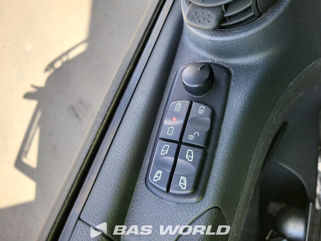Other : Mercedes Atego 821 Carrosseries fourgons