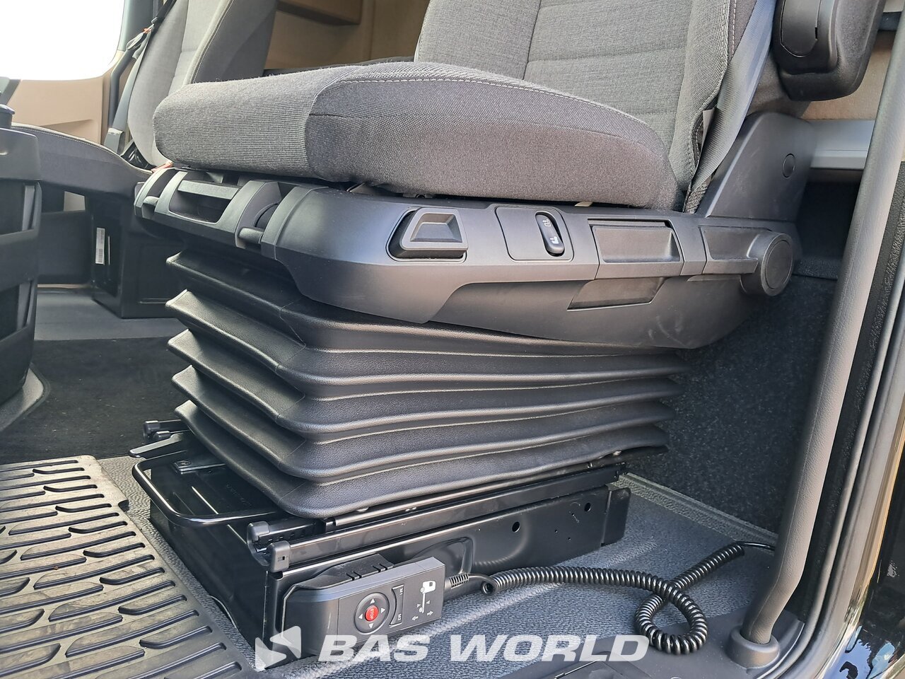 Other : Mercedes Actros 1853 Cap tractor