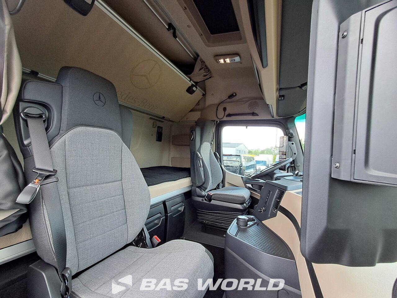 Other : Mercedes Actros 1853 Cap tractor