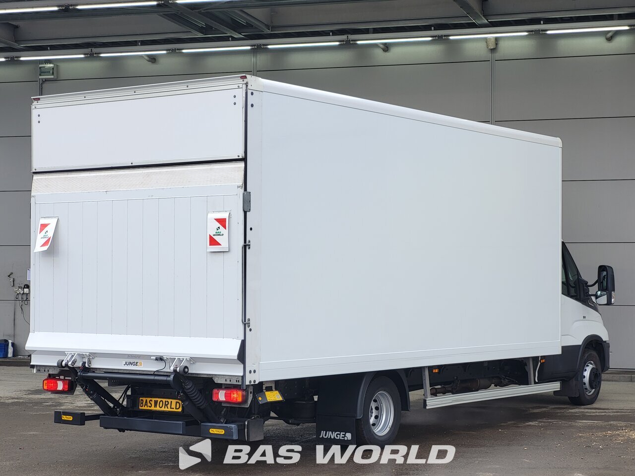 Other : Iveco Daily 70C18 Carroçarias