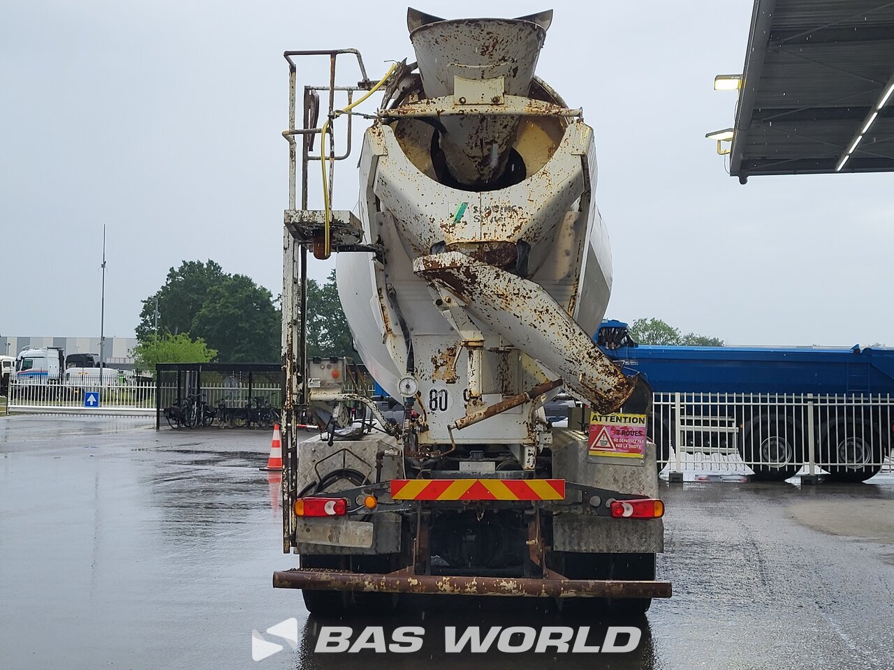 Other : Mercedes Arocs 3240 Camion hormigonera