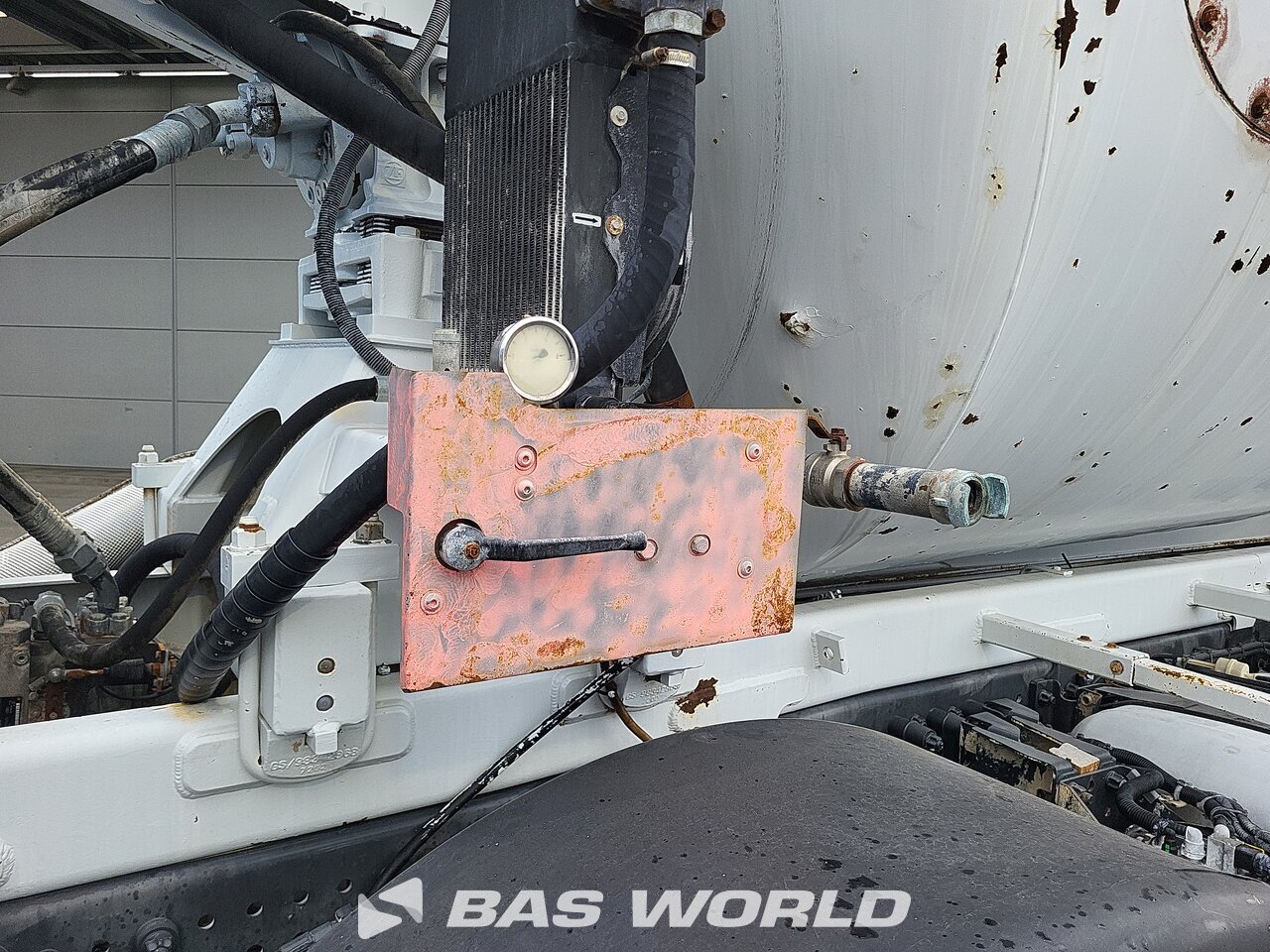 Other : Mercedes Arocs 3240 Camion malaxeur béton