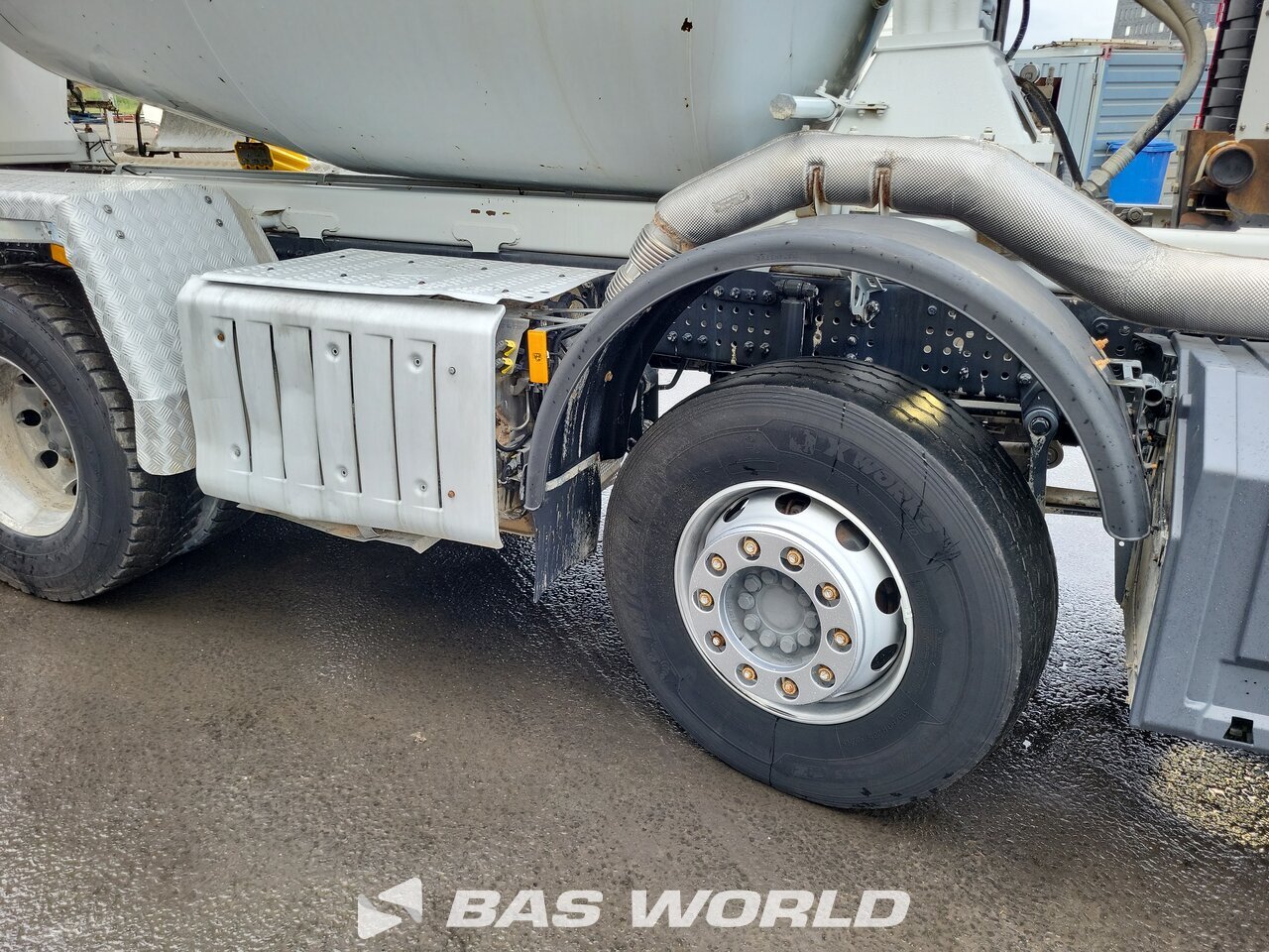 Other : Mercedes Arocs 3240 Camion malaxeur béton