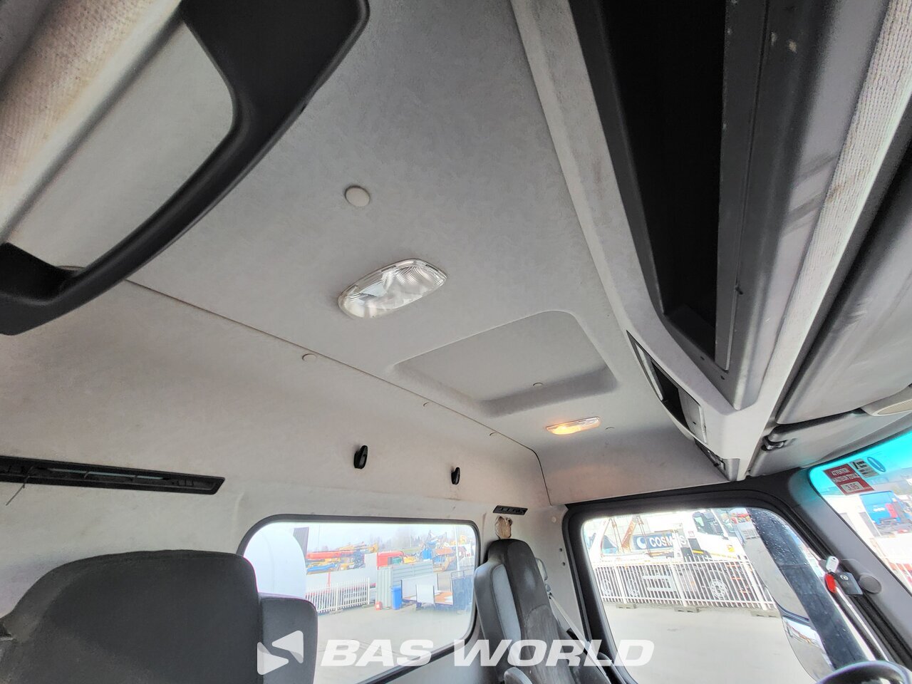 Other : Mercedes Arocs 3240 Camion malaxeur béton
