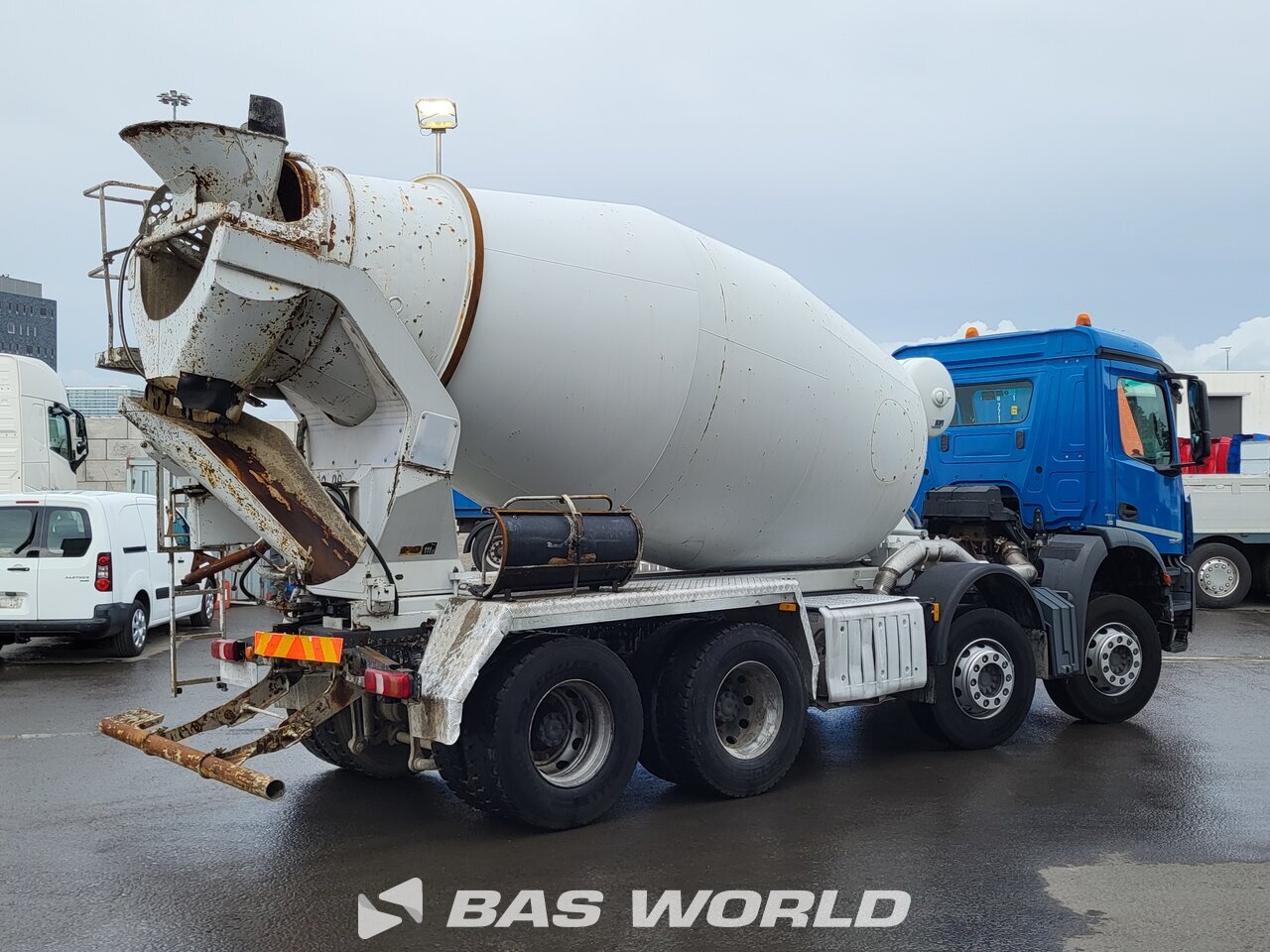 Other : Mercedes Arocs 3240 Camion malaxeur béton