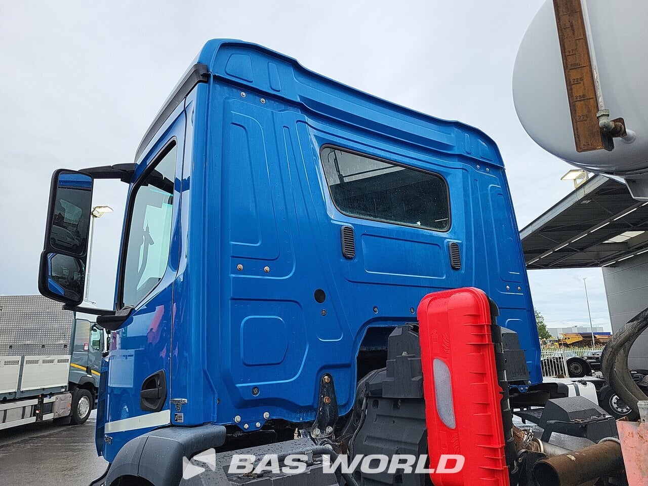 Other : Mercedes Arocs 3240 Camion malaxeur béton