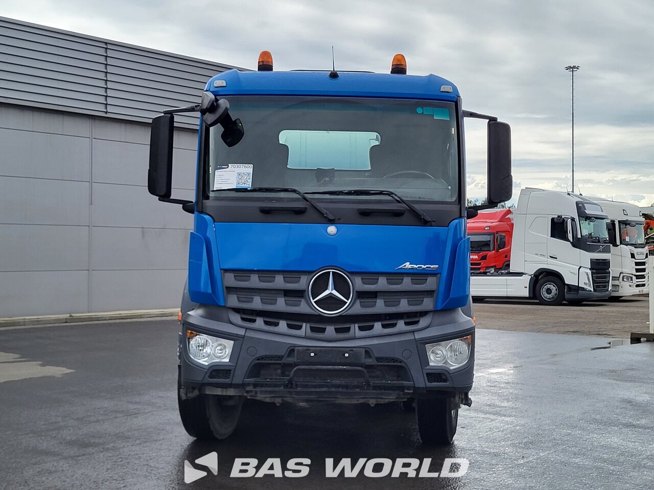 Other : Mercedes Arocs 3240 Camion malaxeur béton