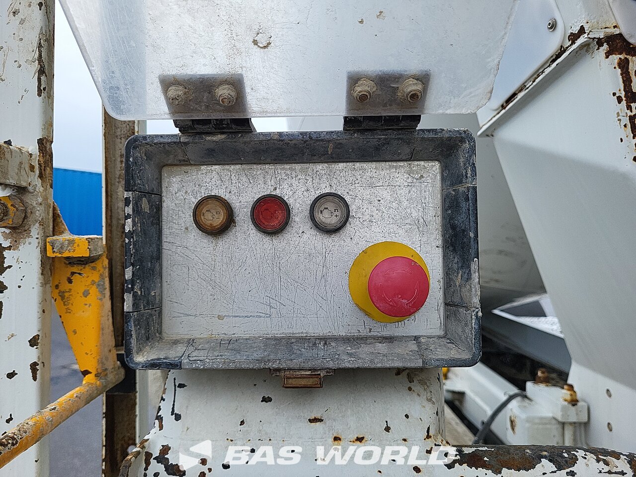 Other : Mercedes Arocs 3240 Camion malaxeur béton