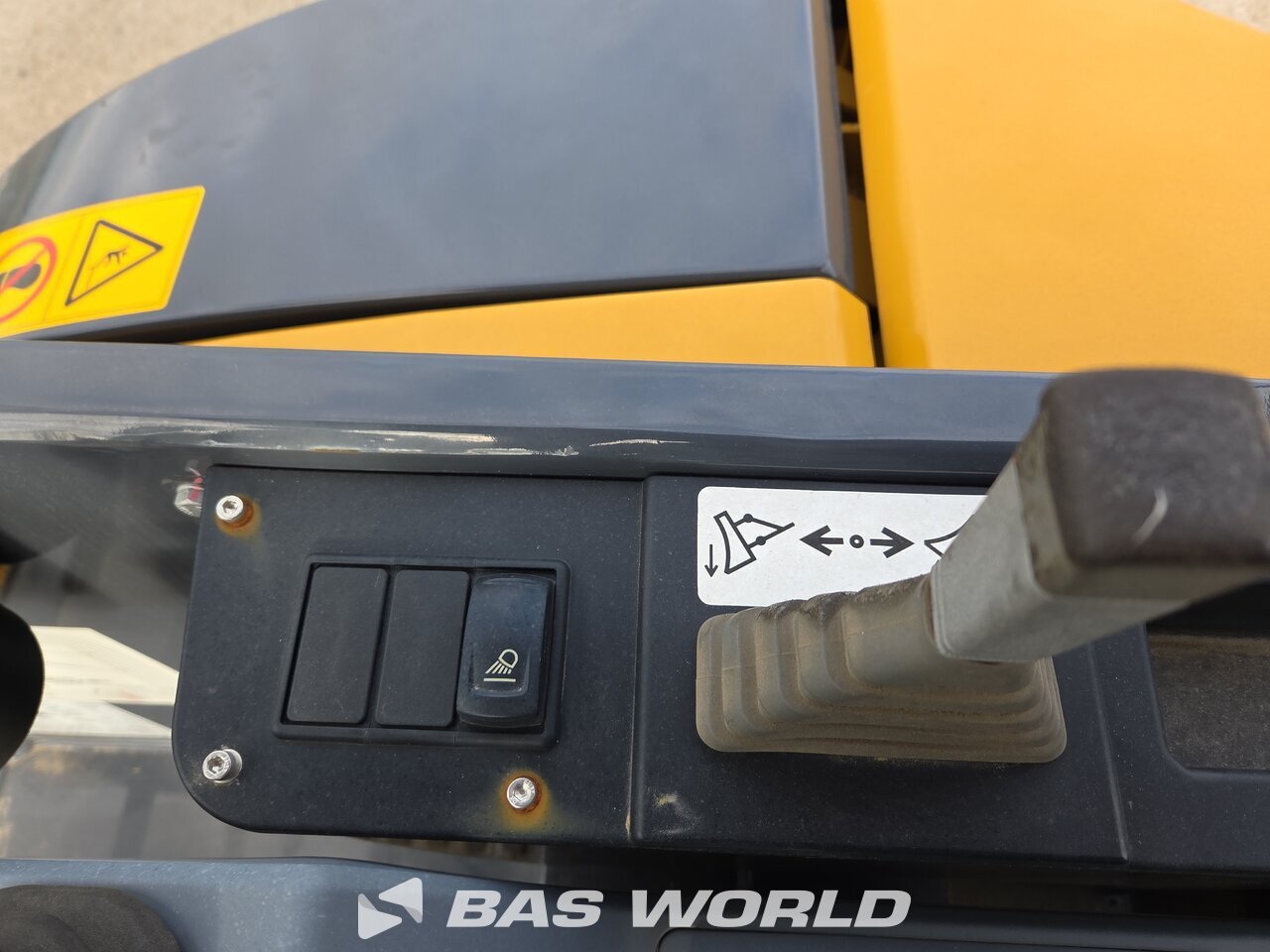 Other : XCMG XE35 E حفارة صغيرة أقل من 10 طن (حفارات صغيرة)
