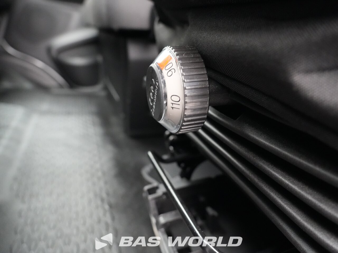 Other : Iveco Daily 35C21 Отворен