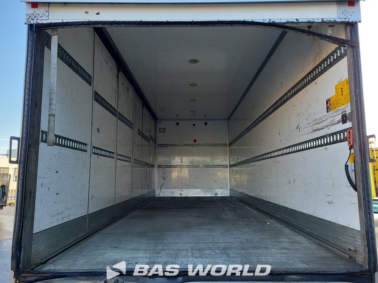 Other : Mercedes Actros 1824 شاحنة الجسم الصندوقي
