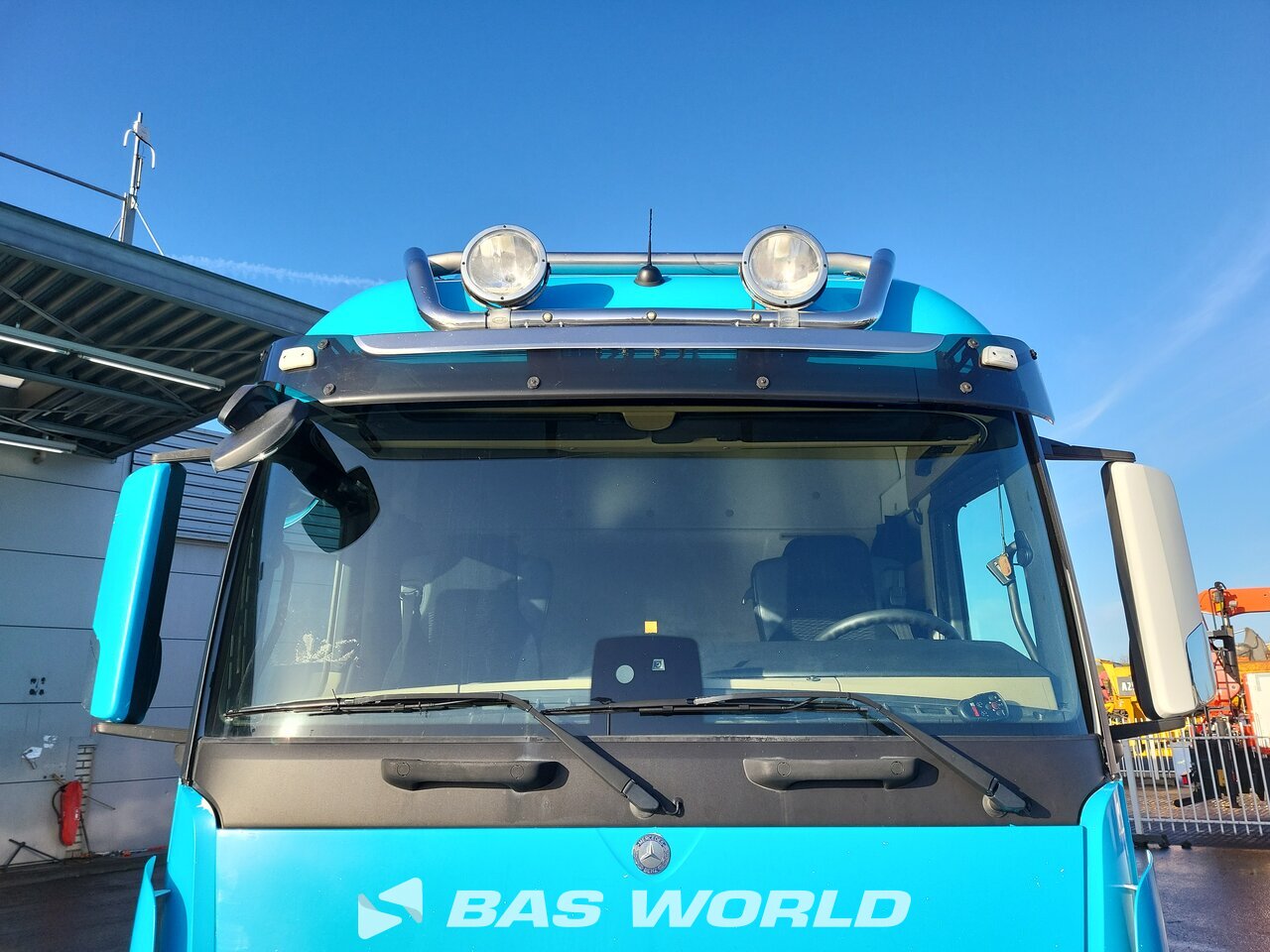 Other : Mercedes Actros 1824 شاحنة الجسم الصندوقي