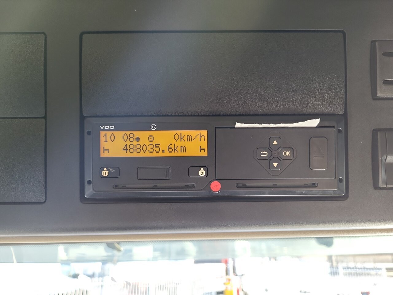 Other : Mercedes Actros 1824 شاحنة الجسم الصندوقي