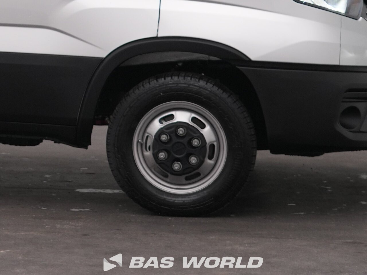 Other : Iveco Daily 35C21 مفتوح