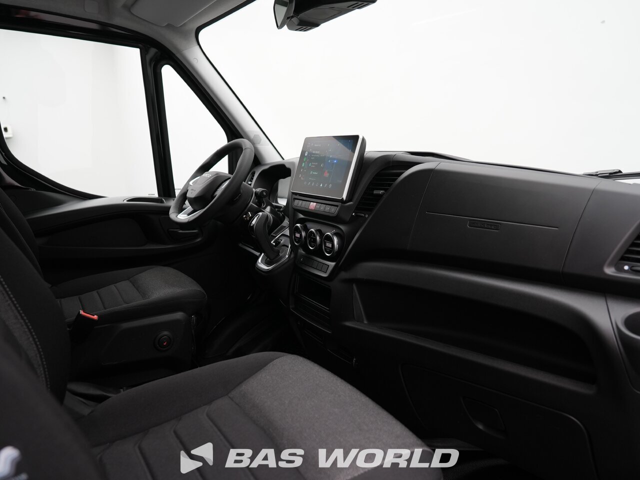 Other : Iveco Daily 35C21 Отворен