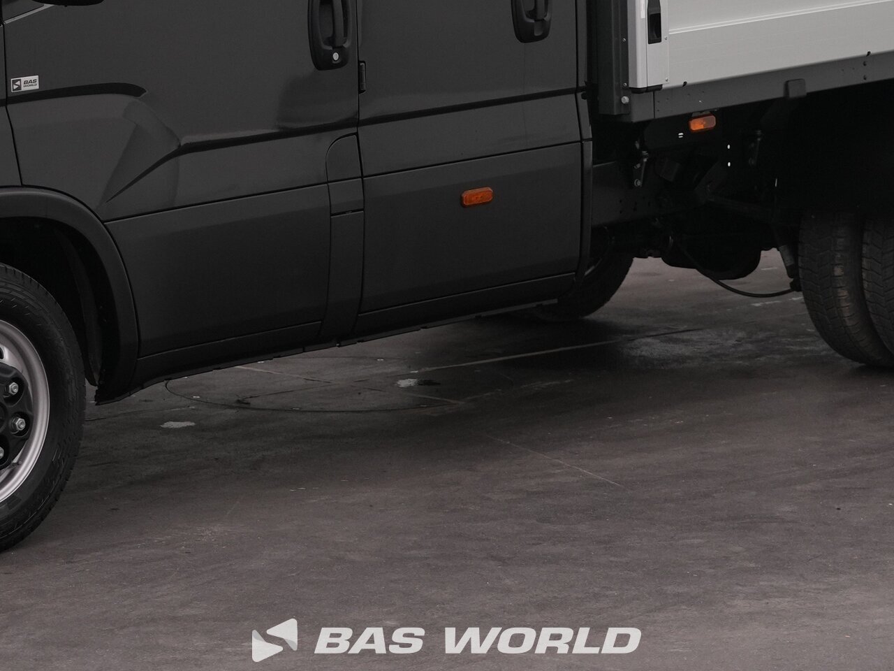 Other : Iveco Daily 35C21 Отворен