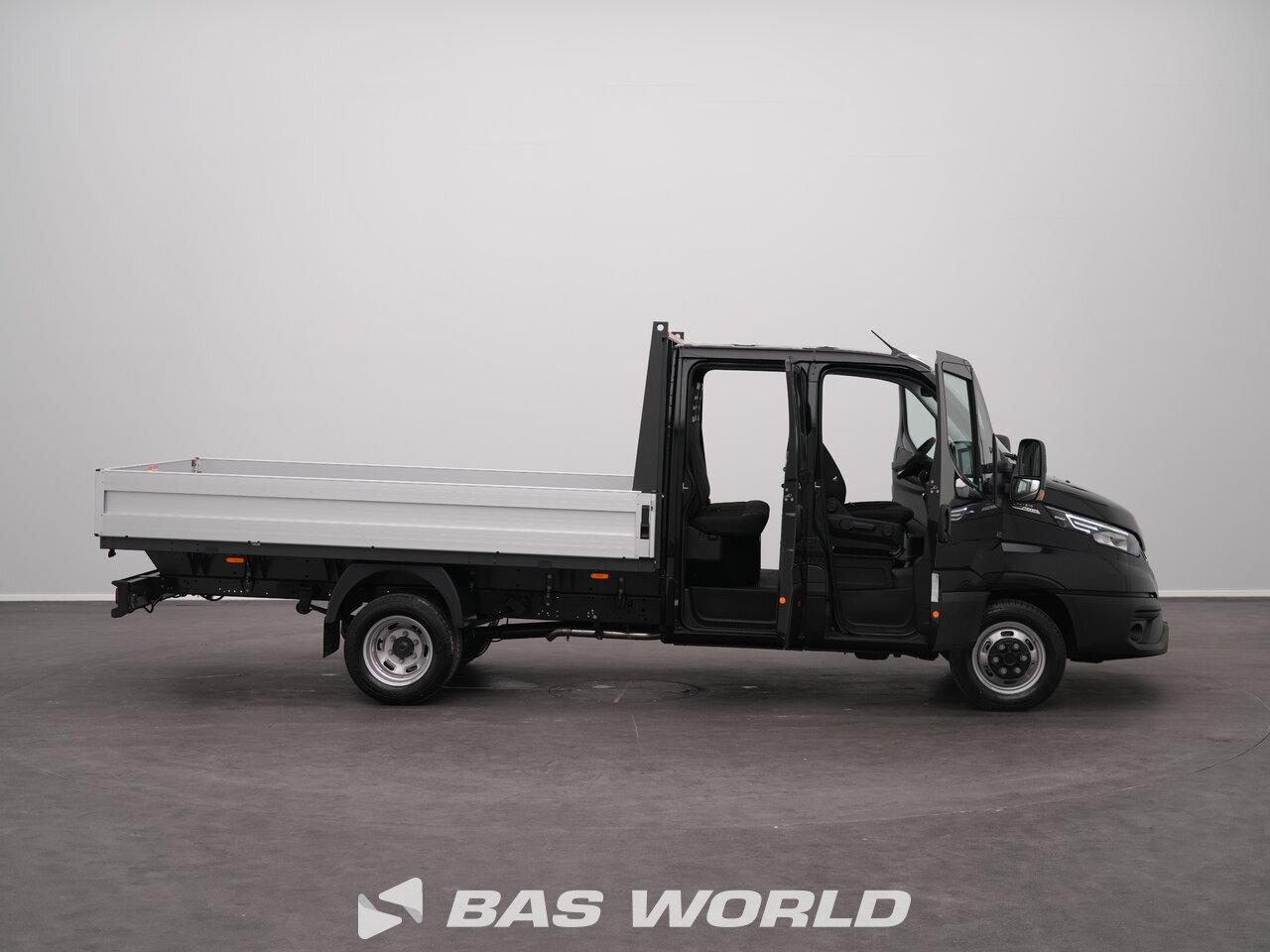 Other : Iveco Daily 35C21 Отворен