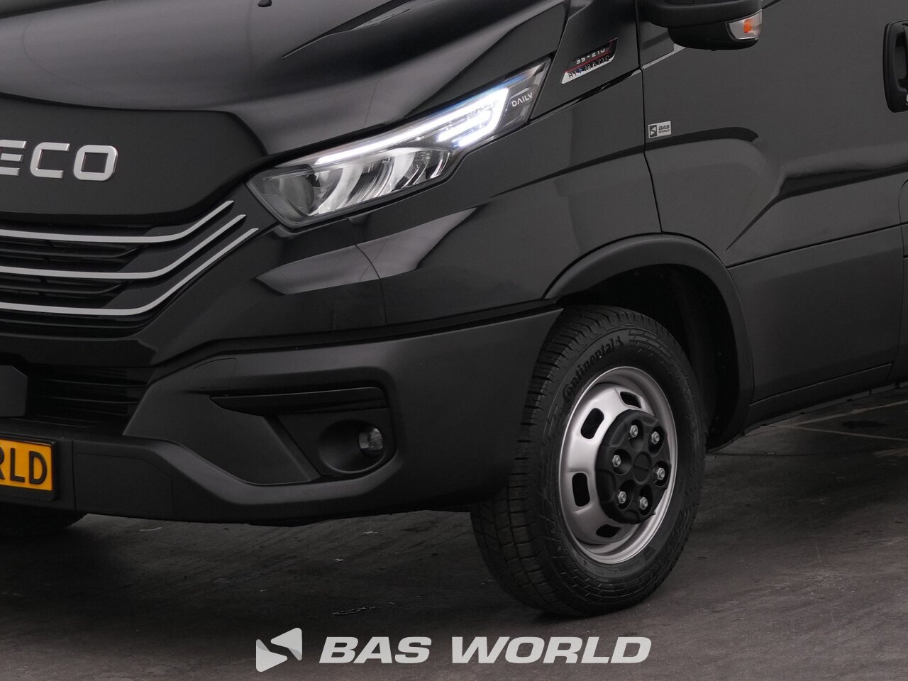 Other : Iveco Daily 35C21 Отворен