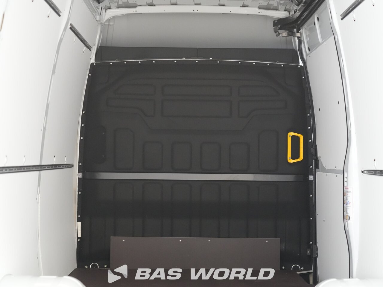Other : Iveco Daily 35C21 Затворен ван