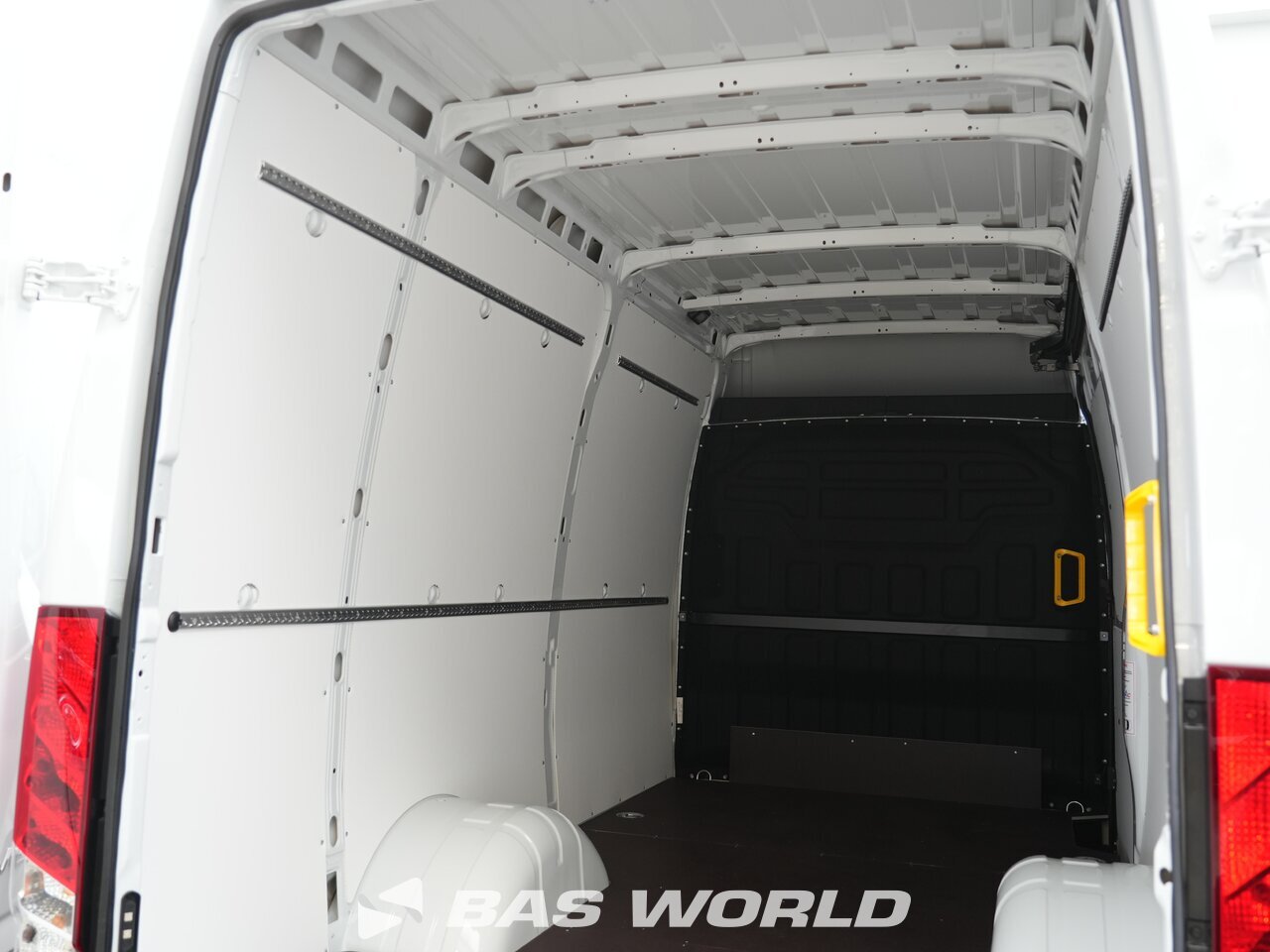 Other : Iveco Daily 35C21 Duba închisă