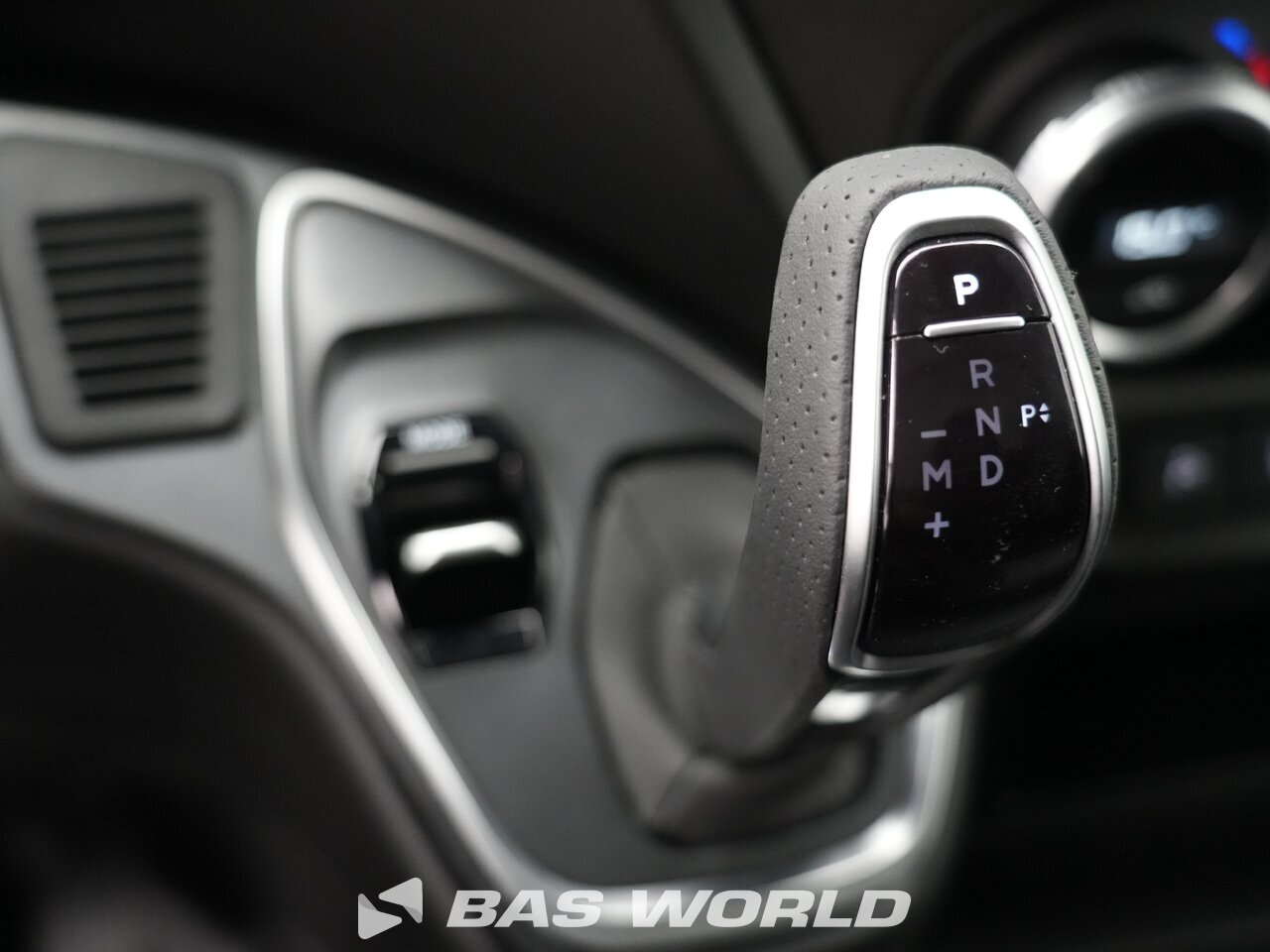 Other : Iveco Daily 35C21 Затворен ван