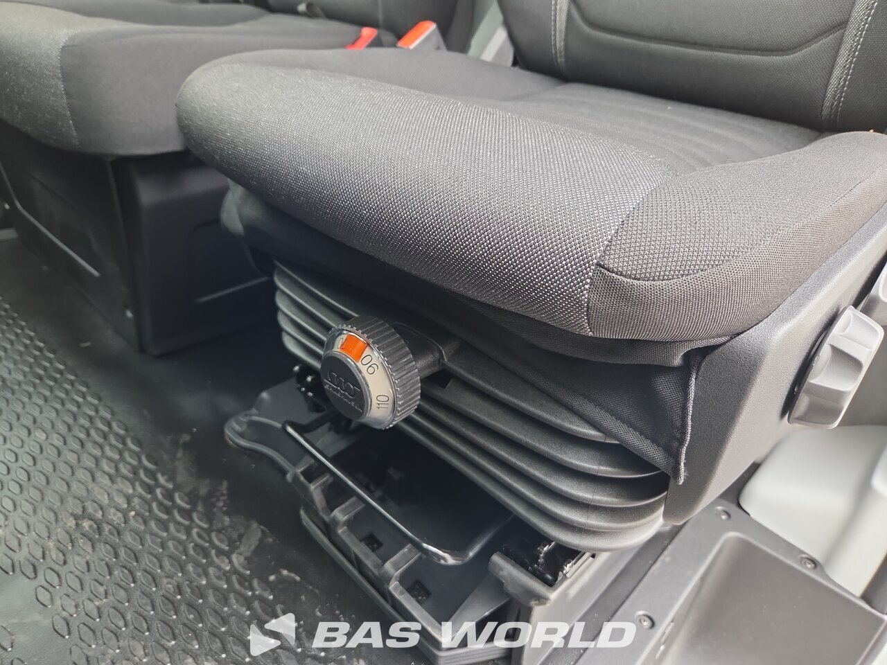 Other : Iveco Daily 35S18 Furgonetka