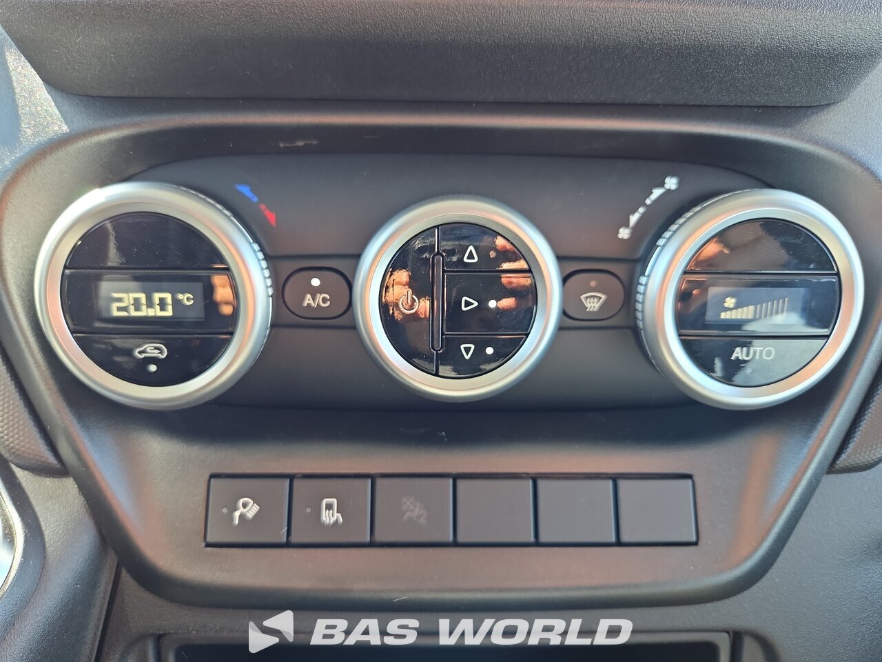 Other : Iveco Daily 35S18 Затворен ван