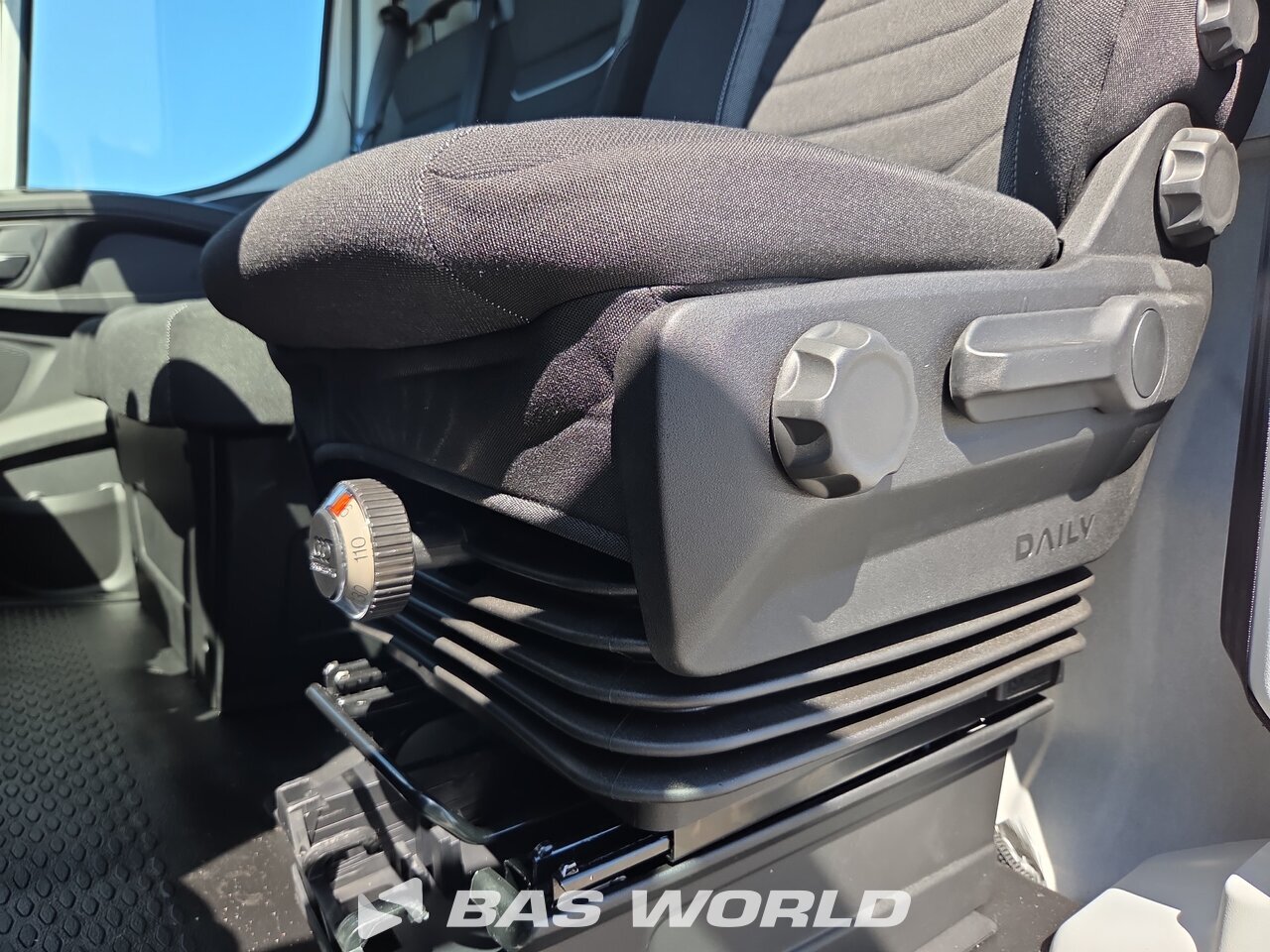 Other : Iveco Daily 35S18 Затворен ван