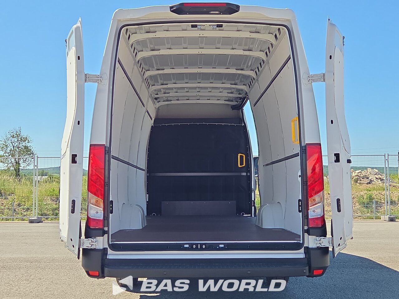 Other : Iveco Daily 35S18 Затворен ван