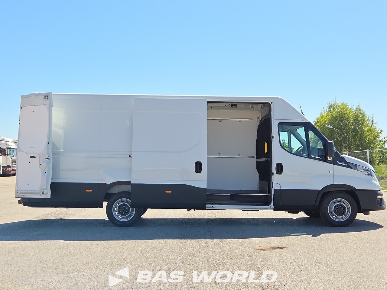 Other : Iveco Daily 35S18 Затворен ван
