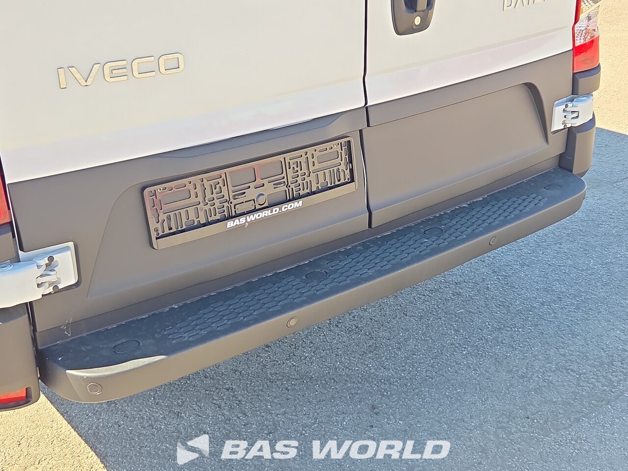 Other : Iveco Daily 35S18 Затворен ван
