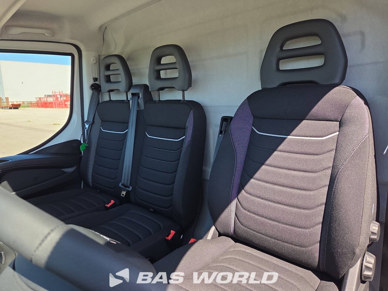 Other : Iveco Daily 35S18 Затворен ван